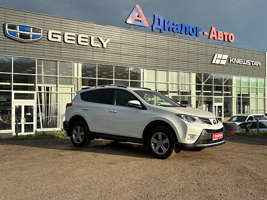 Toyota RAV4, 2015 года, пробег 114166 км