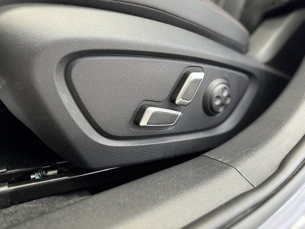 Geely Preface Flagship, серый