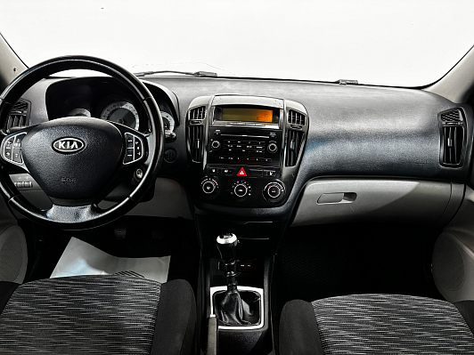 Kia Ceed Комфорт, 2009 года, пробег 270500 км