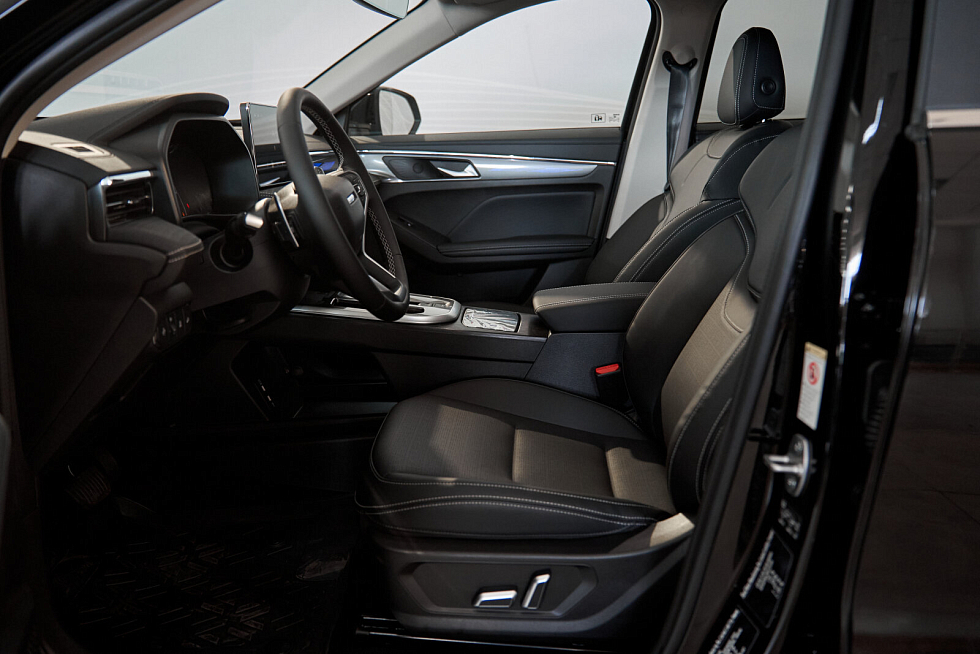 Haval Jolion Техно+, черный