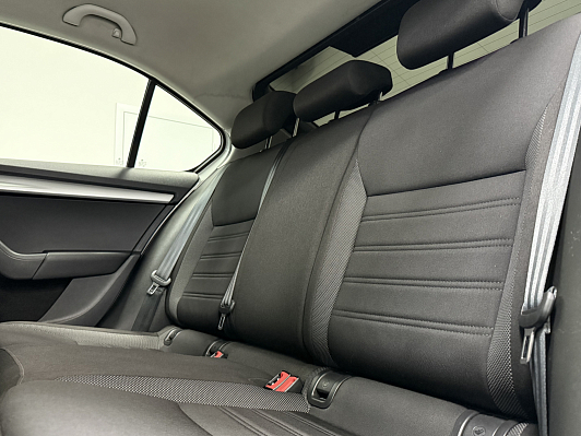 Skoda Octavia Ambition, 2019 года, пробег 164559 км