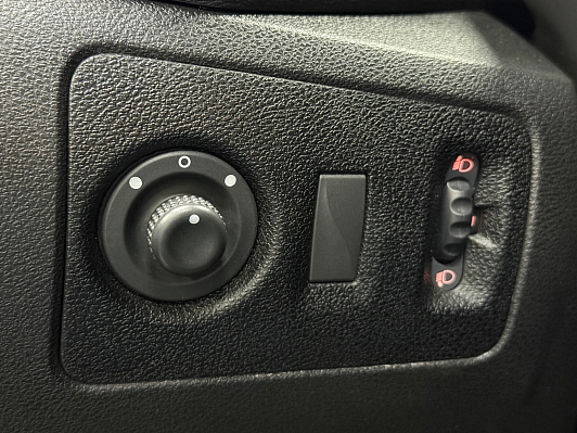 Lada (ВАЗ) XRAY Optima Air conditioner (2018), 2018 года, пробег 83000 км