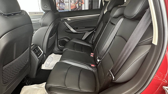 Geely Atlas Pro Comfort, красный