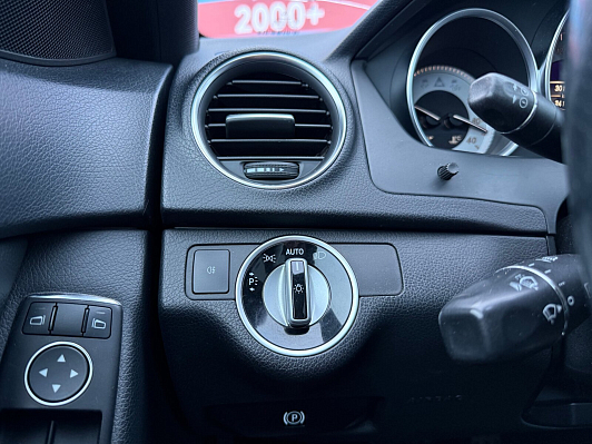 Mercedes-Benz C-Класс, 2012 года, пробег 241159 км