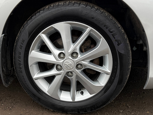 Toyota Auris, 2013 года, пробег 173600 км