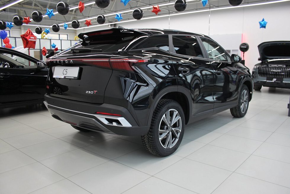 Omoda C5 Драйв, черный