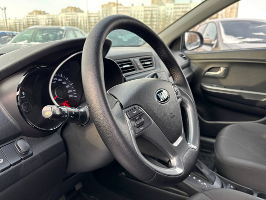 Kia Rio Luxe, 2015 года, пробег 145981 км