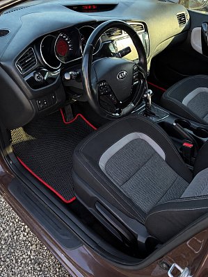 Kia Ceed Luxe, 2012 года, пробег 138800 км