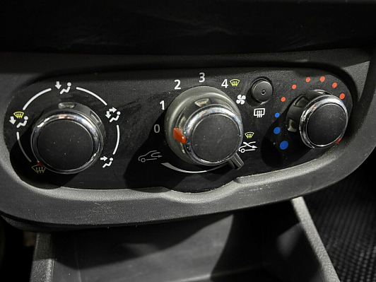 Lada (ВАЗ) Largus Comfort Light 5 мест, 2021 года, пробег 140000 км