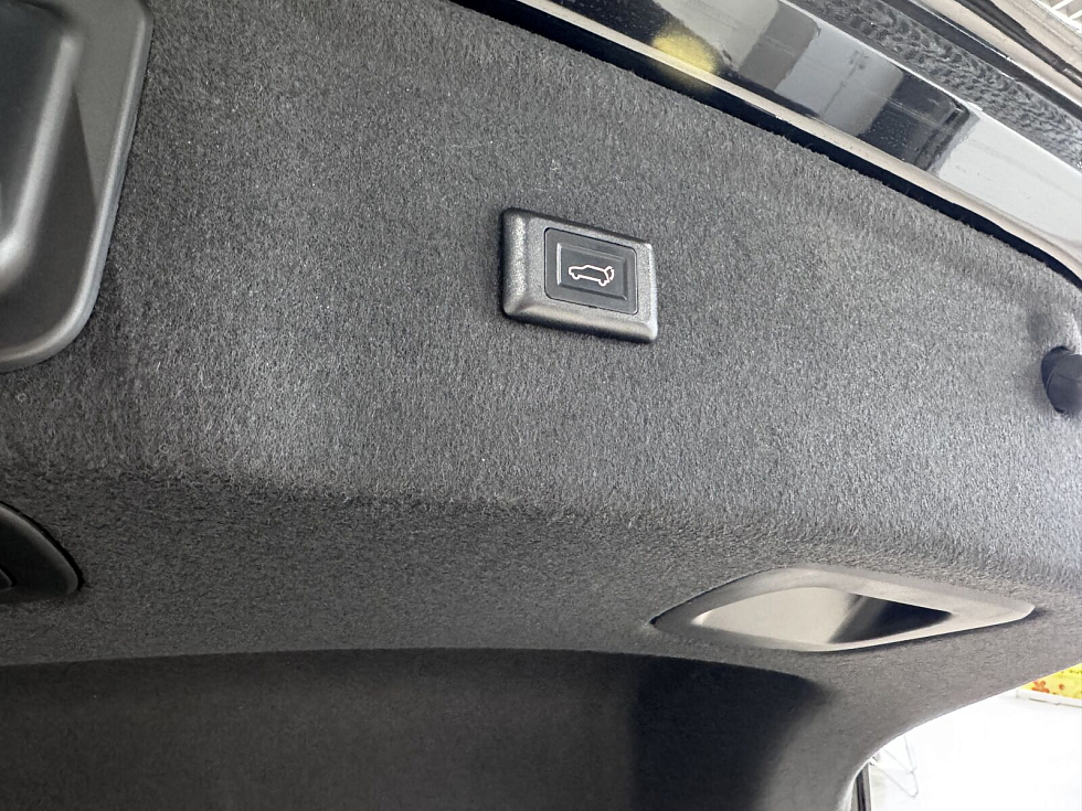 Hongqi H5 Deluxe +, черный