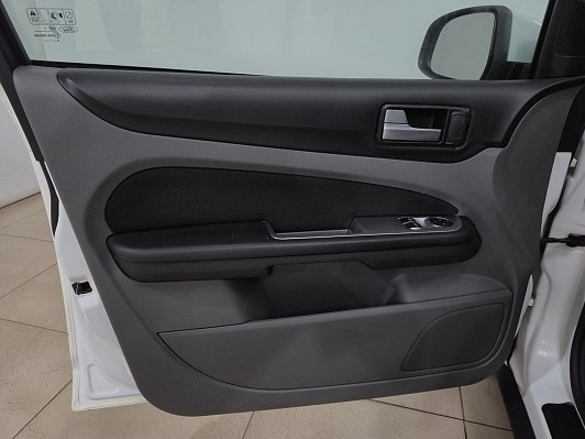 Ford Focus Ghia, 2010 года, пробег 172962 км