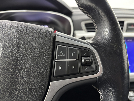 Geely Atlas Luxury, 2019 года, пробег 90364 км