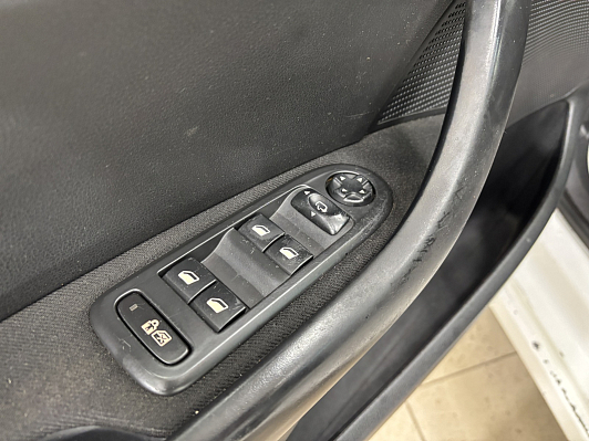 Peugeot 308 Premium Pack, 2010 года, пробег 200153 км