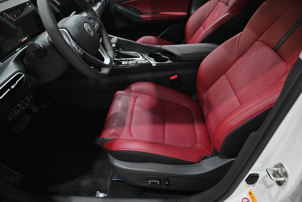 Changan Eado Plus Техно, белый