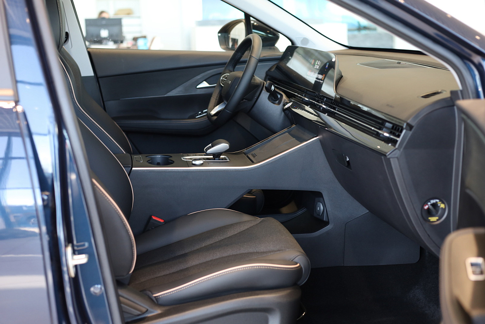 Omoda C5 Драйв (2025), синий