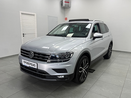 Volkswagen Tiguan, 2019 года, пробег 105312 км