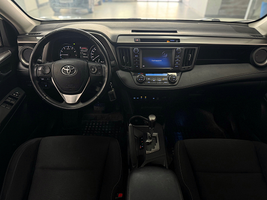 Toyota RAV4, 2017 года, пробег 125700 км