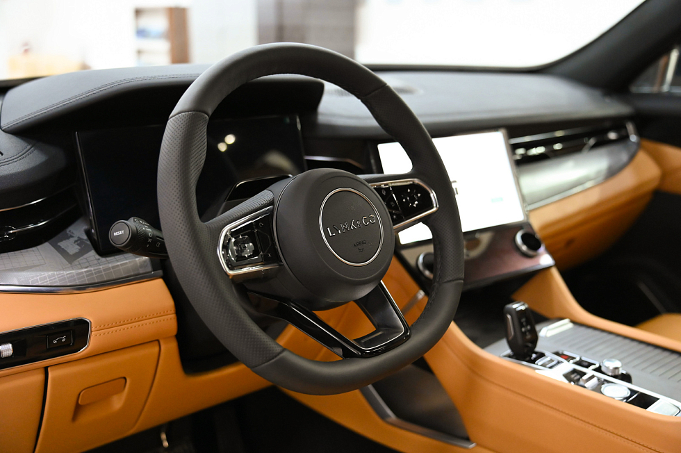 Nordcross 001 Ultra, черный