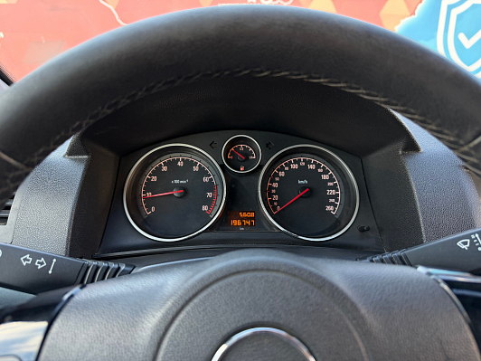 Opel Astra Cosmo, 2011 года, пробег 196699 км