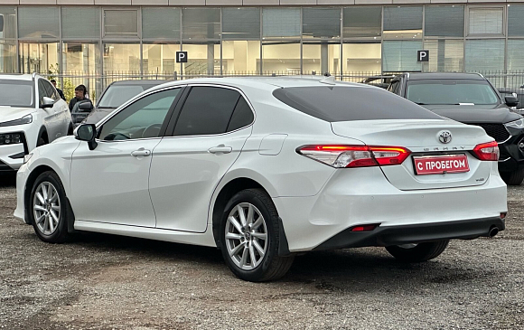 Toyota Camry Элеганс, 2021 года, пробег 58800 км