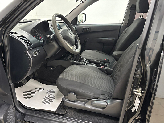 Mitsubishi L200 Invite, 2014 года, пробег 314185 км