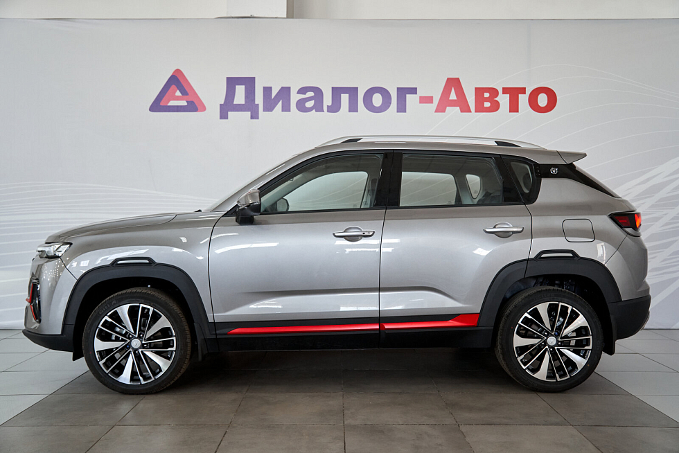 Changan CS35 Plus Техно, серебряный