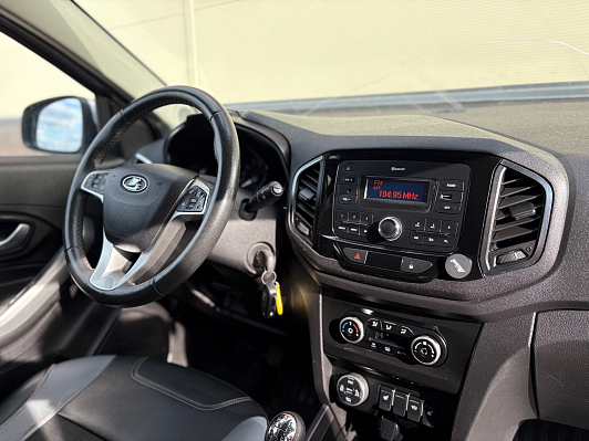 Lada (ВАЗ) XRAY Luxe, 2019 года, пробег 157334 км