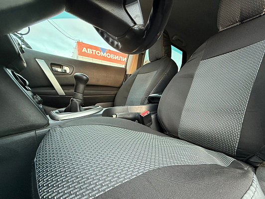 Nissan Qashqai XE, 2010 года, пробег 243000 км