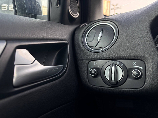 Ford Mondeo Ambiente, 2012 года, пробег 251471 км