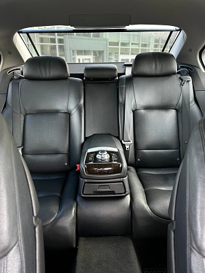 BMW 7 серии, 2013 года, пробег 126042 км