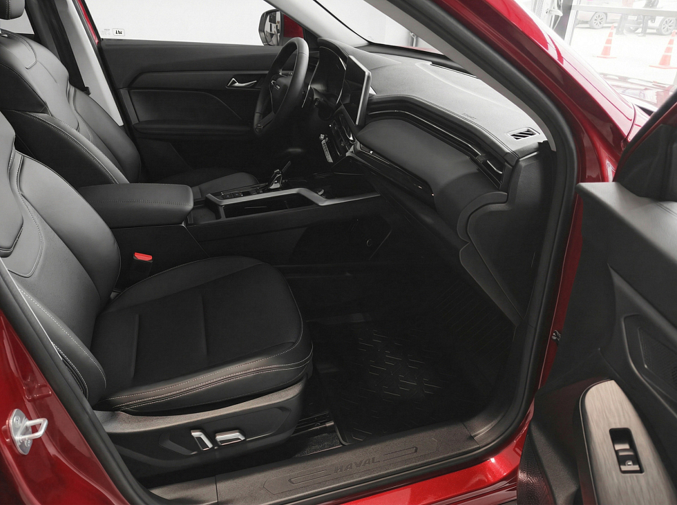 Haval Jolion Премиум, красный