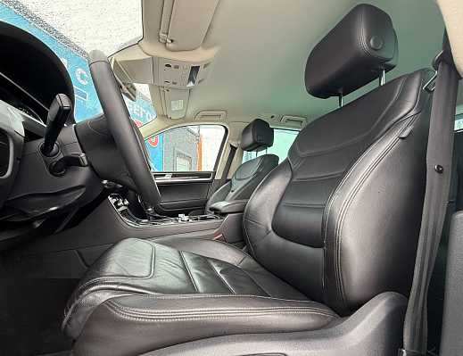 Volkswagen Touareg R-line Executive, 2015 года, пробег 159188 км