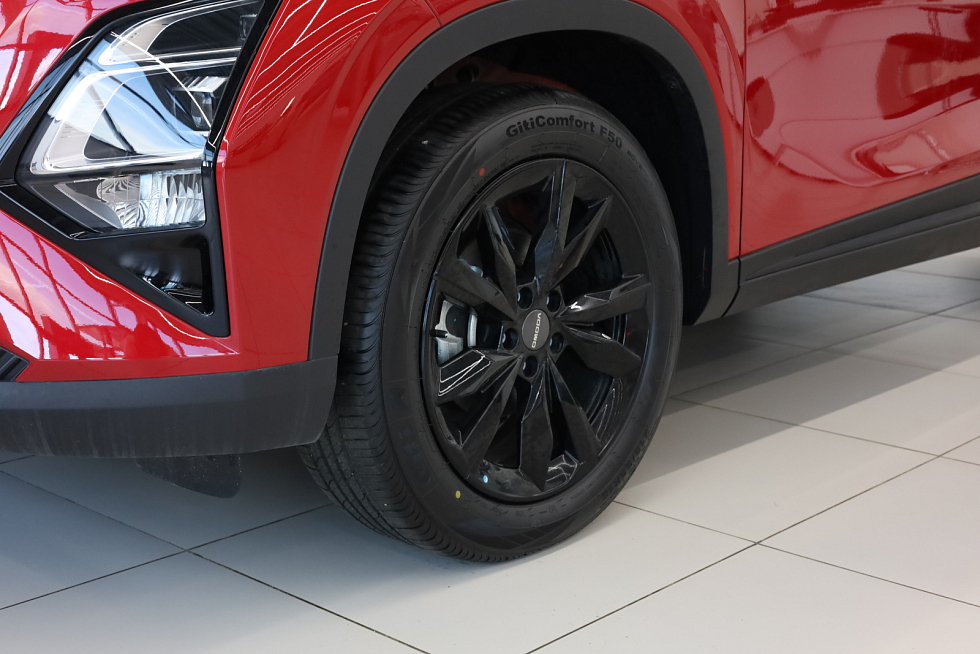 Omoda C5 Стиль, красный