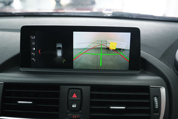 BMW 1 серии 118i Sport Line, 2016 года, пробег 86824 км