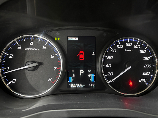 Mitsubishi Outlander Invite, 2015 года, пробег 182216 км