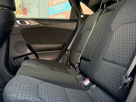 Kia Ceed Luxe, 2019 года, пробег 49489 км