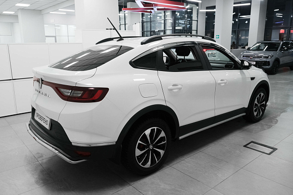 Renault Arkana Drive, 2022 года, пробег 46029 км