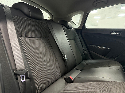 Opel Astra Cosmo, 2011 года, пробег 171000 км