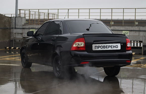 Lada (ВАЗ) Priora Люкс, 2011 года, пробег 190000 км