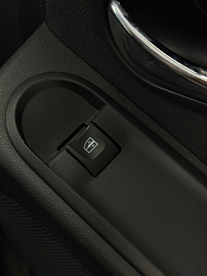 Nissan Terrano Elegance, 2017 года, пробег 104000 км