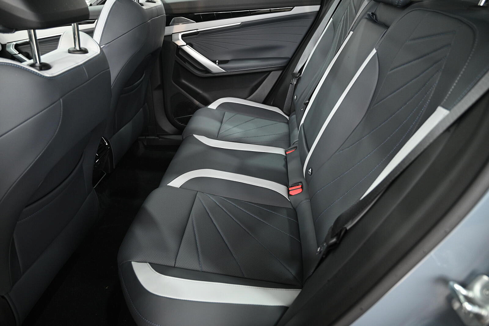 Geely Atlas Флагман, голубой