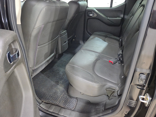Nissan Navara (Frontier), 2007 года, пробег 220035 км