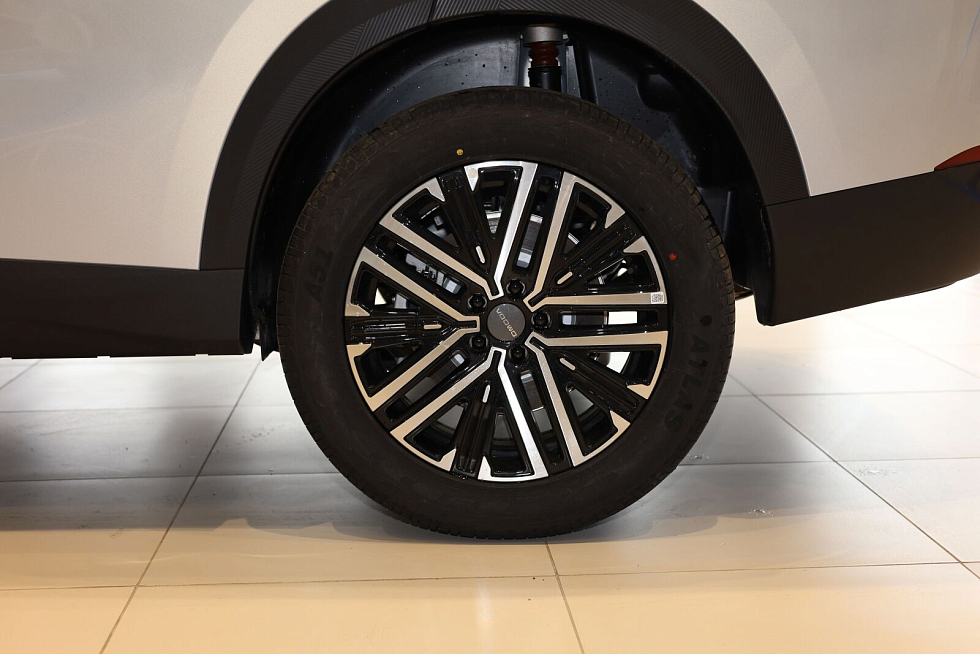 Omoda C7 Supreme, серебряный