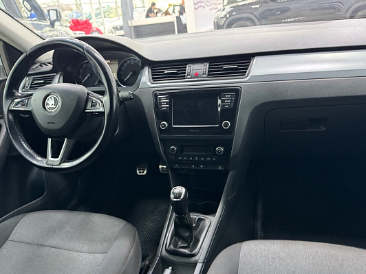 Skoda Rapid, 2019 года, пробег 324000 км