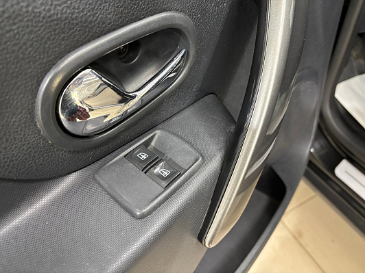 Renault Sandero Privilege, 2016 года, пробег 115200 км