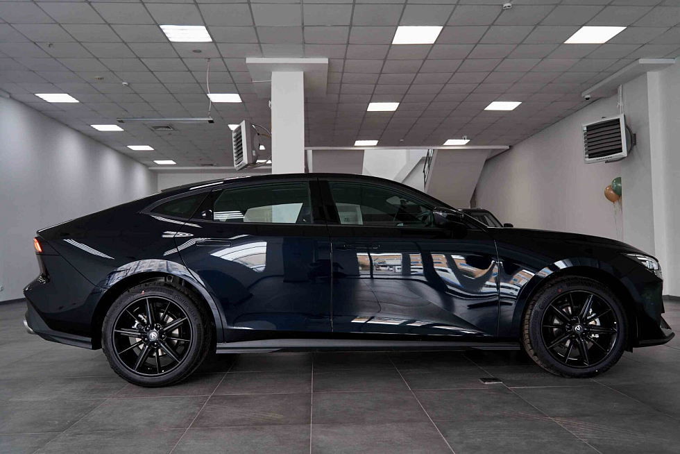 Changan UNI-V Tech, черный