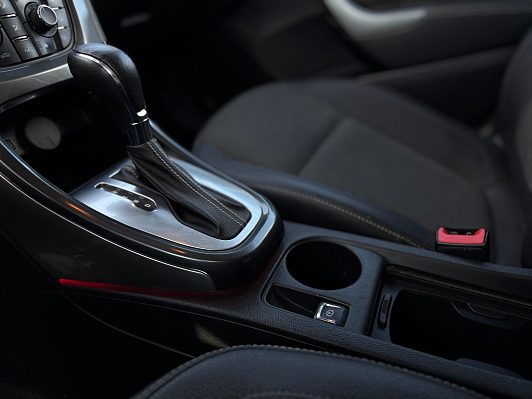 Opel Astra Cosmo, 2013 года, пробег 187564 км