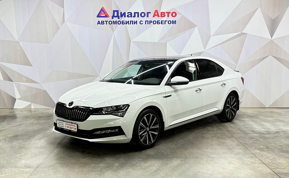 Skoda Superb Luxury, 2024 года, пробег 7025 км