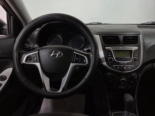 Hyundai Solaris, 2012 года, пробег 262092 км