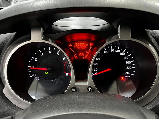 Nissan Juke SE+ Sport, 2013 года, пробег 166000 км